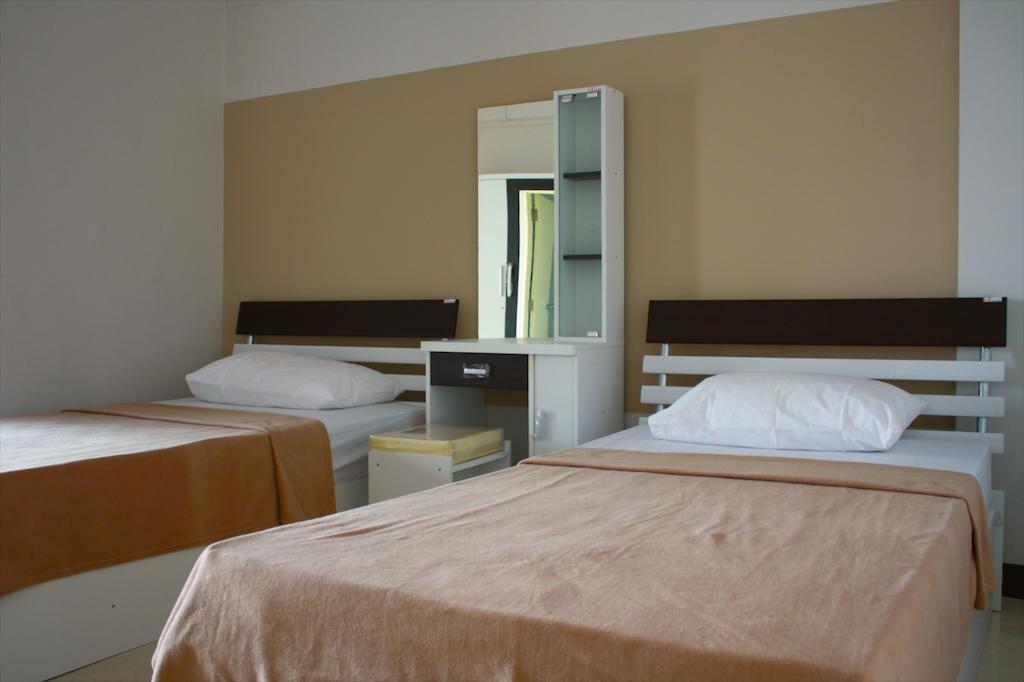 Baanbudsarin Apartment Sing Buri Exteriör bild